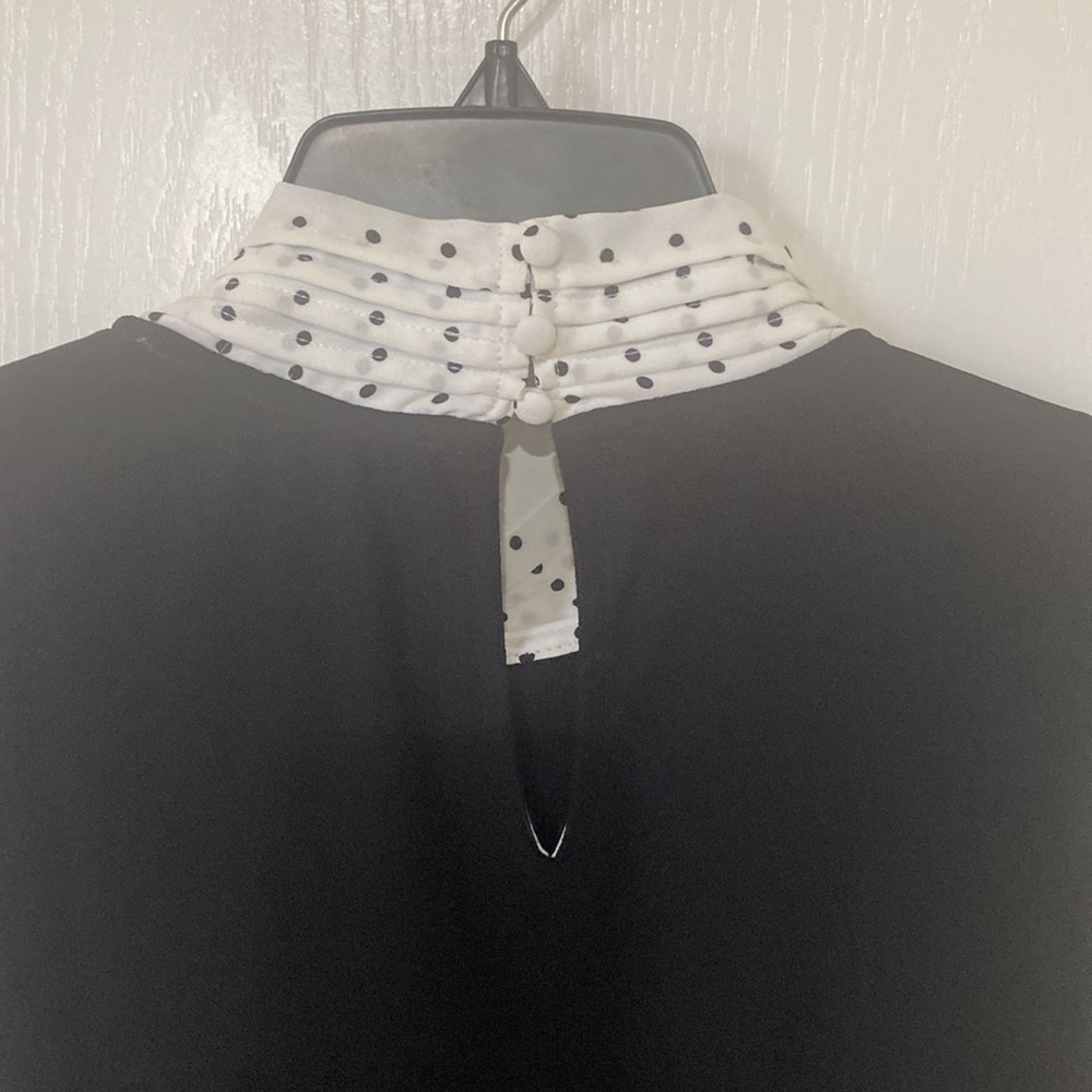 Bowtie Blouse - Picture 4 of 4